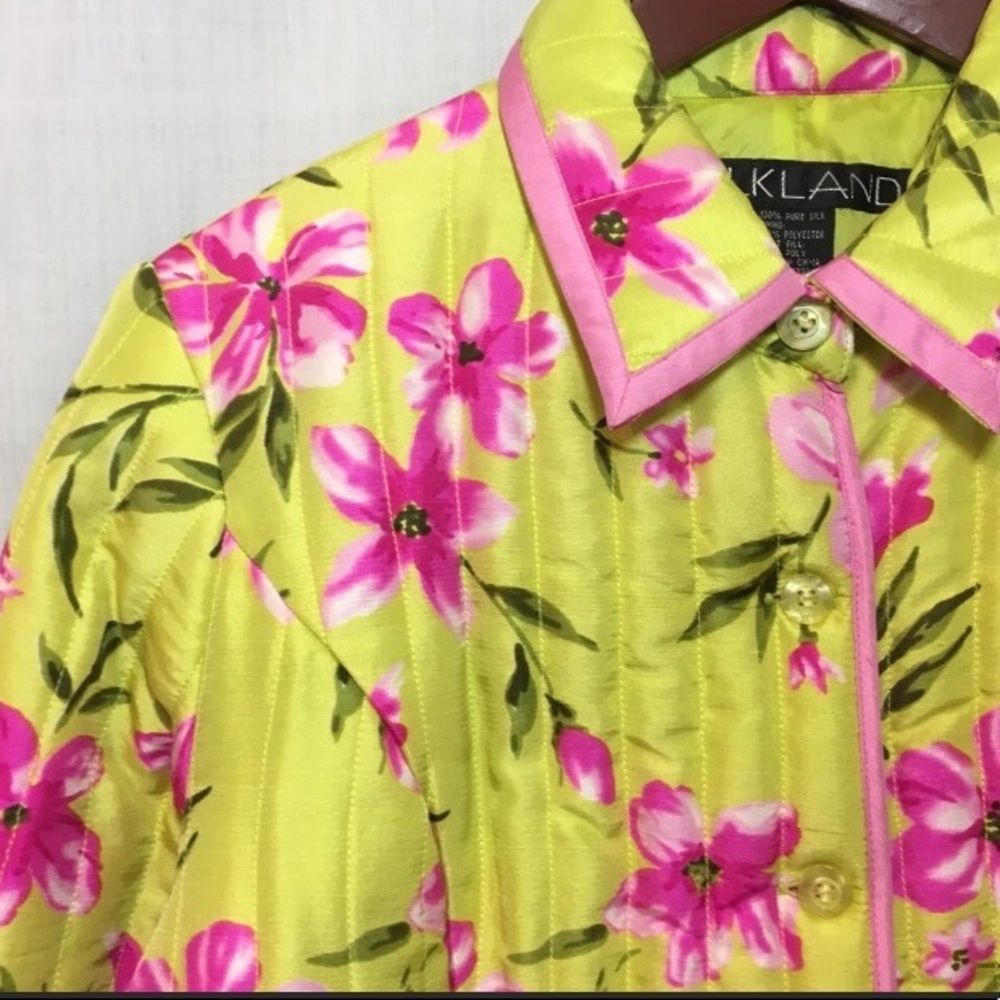 Silkland Quilted Silk Floral Jacket - Picture 3 of 7